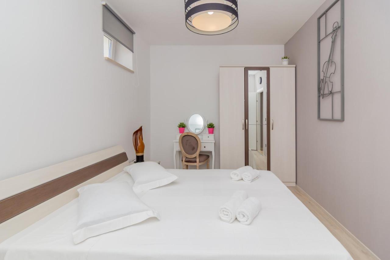 Apartment Box Poreč Dış mekan fotoğraf